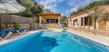 Cozy Finca with Pool on an idyllic Property in a peaceful Location